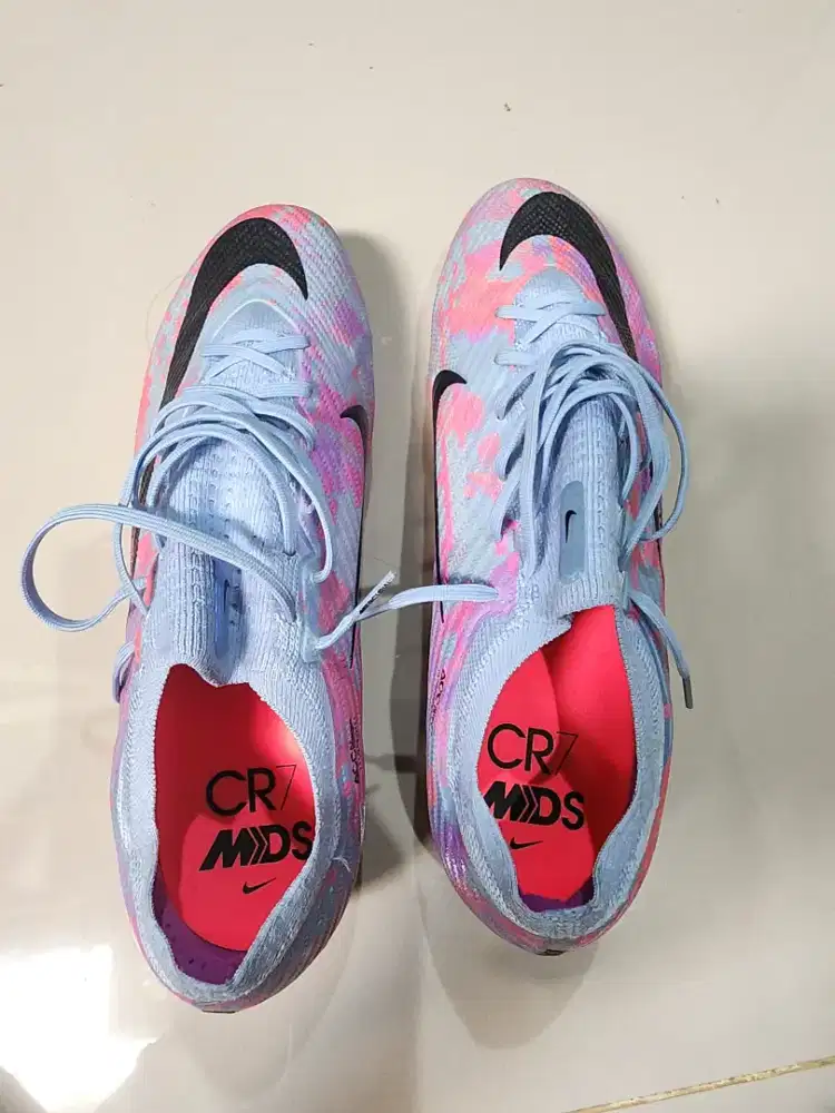 Dijual !!! Sepatu sepak bola merk vapormax 15 elite ukuran 44