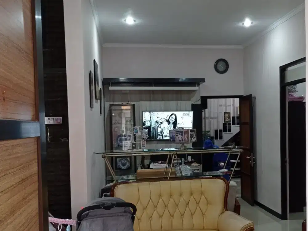 Jual Rumah Bagus Siap Huni Furnish Dekat Alun Alun Tarogong Garut