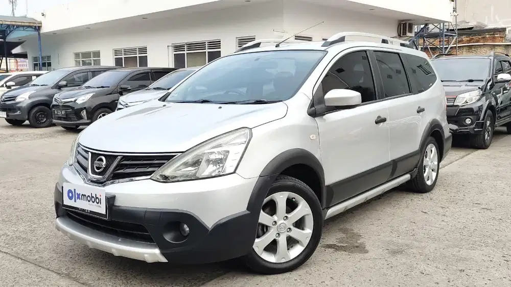 Pajak Panjang - Nissan Grand livina 1.5 X-Gear Bensin-MT 2015