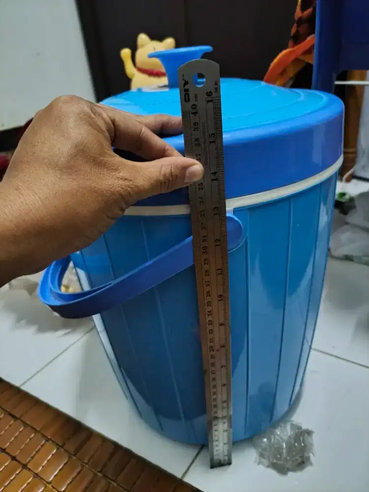 Termos 21 liter baru 3 bulan masih mulus usaha dah tutup