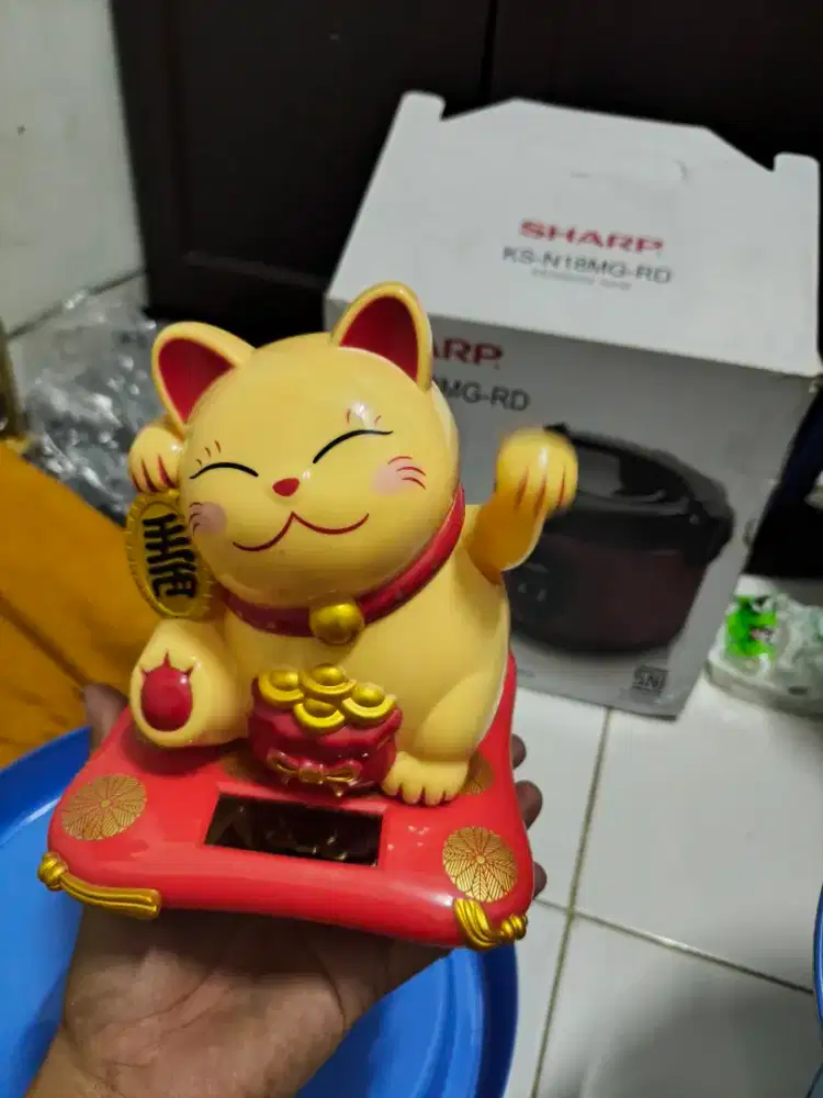 Pajangan usaha kucing hoki ukuran besar tanpa baterai