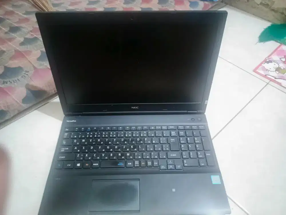 Laptop NEV VERSAPRO