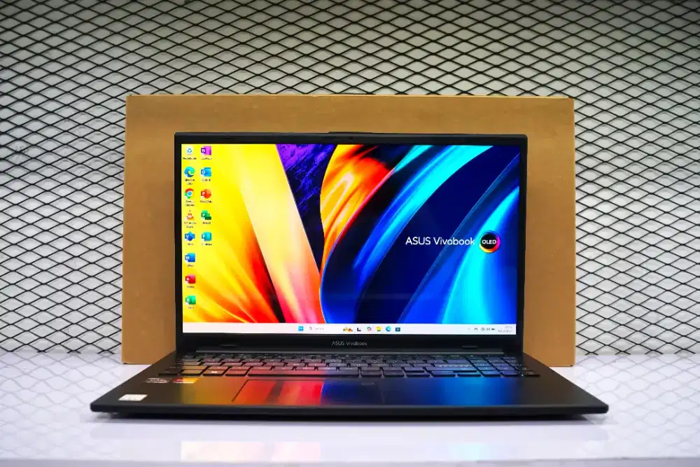 ASUS Vivobook Go 14 E1504FA OLED.AMD RYZEN 3-7320U.RAM8GB