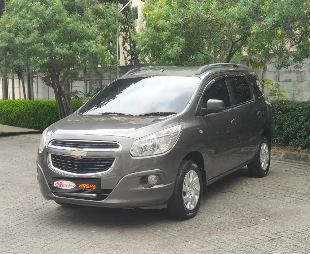 DP 15jt KM LOW CHEVROLET SPIN LTZ 2014 GREY