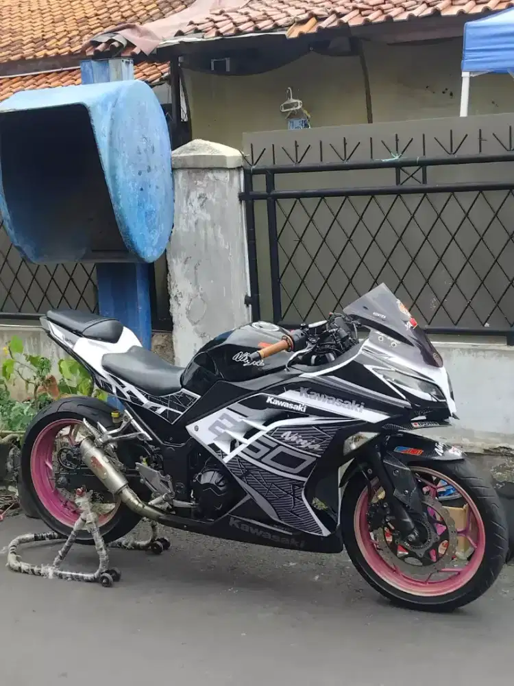 Kawasaki ninja 250 fi TT bt tukar tambah barter
