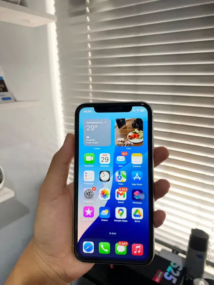 iPhone 11 128gb resmi Fullset jual murah