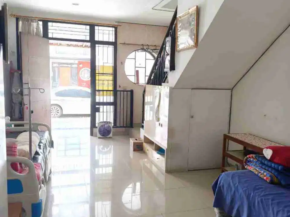 Dijual rumah 4x15 di green lake city