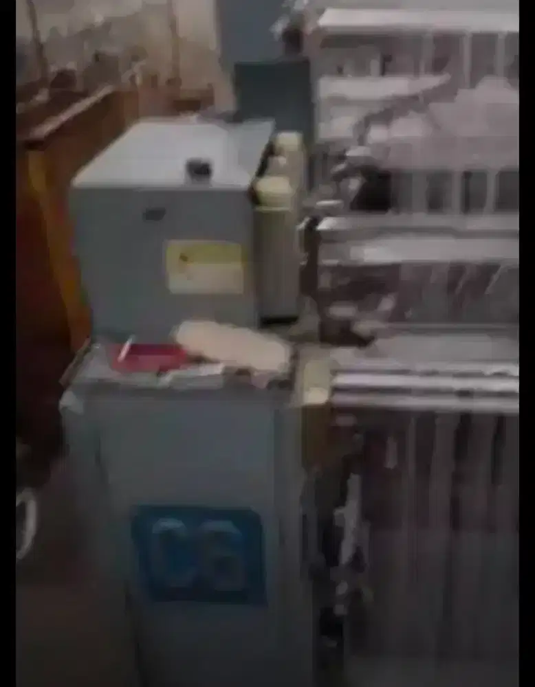 Operator mesin karet