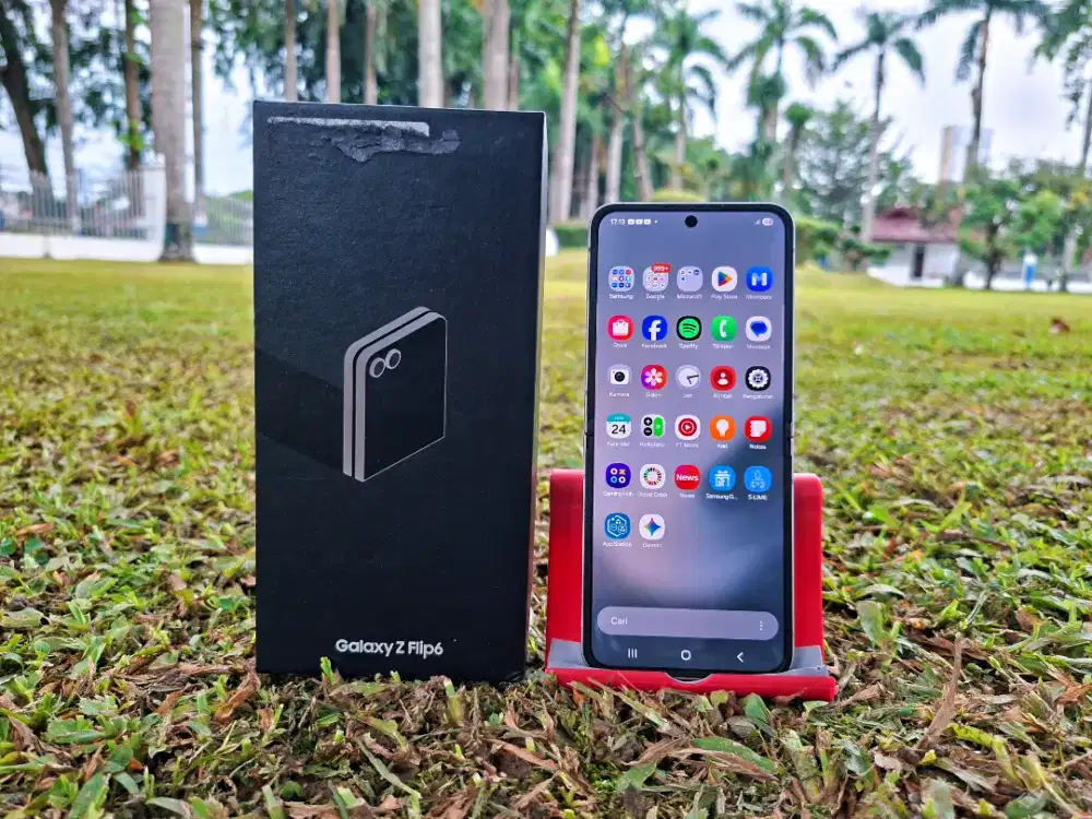 Samsung Z Flip 6 5G 12/256 Silver Mulus 99% Fullset Resmi SEIN