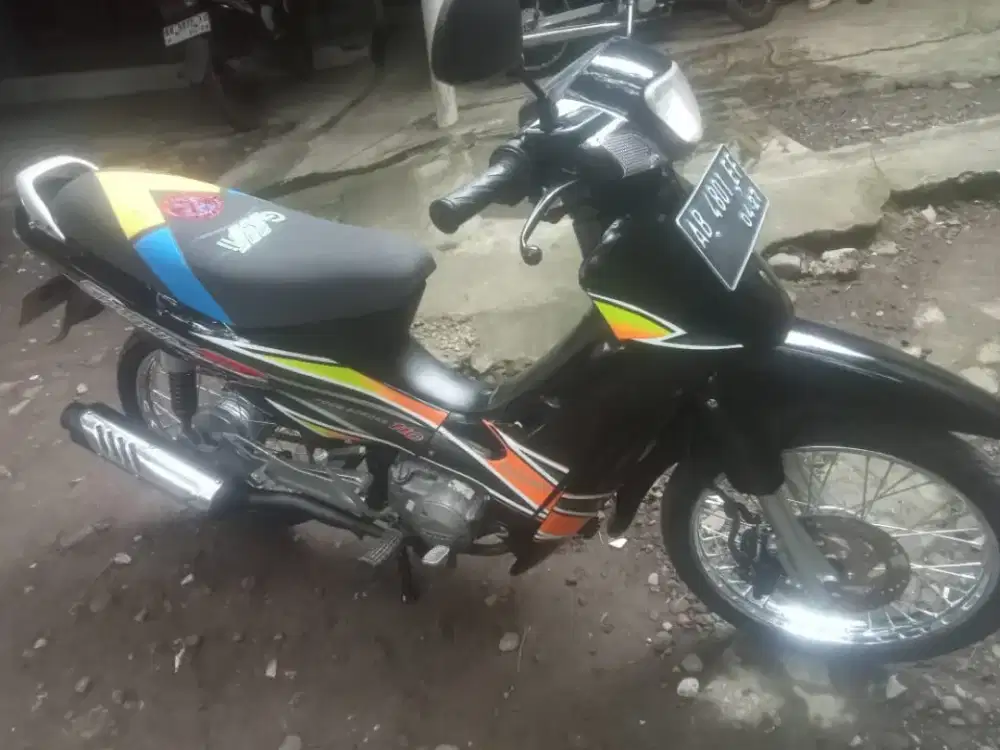 Suzuki Shogun tahun 2002
plat Ab kota