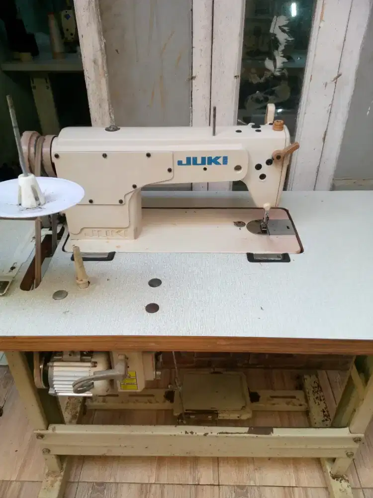 mesin jahit juki