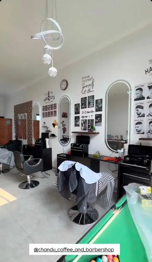 Lowongan pekerjaan capster atau tukang cukur