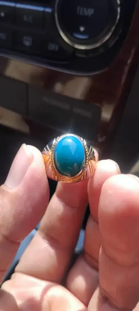 batu bacan doko kantoran