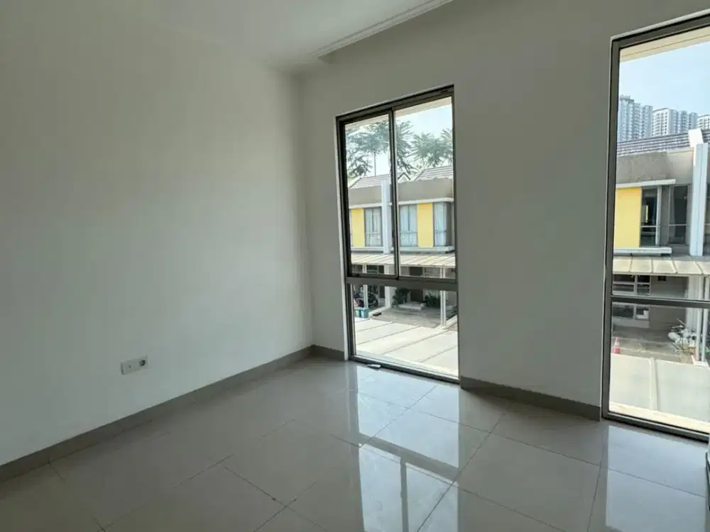 Disewakan Rumah PIK 2 4,5x10 AC 2 unit Harga 45 jt/thn