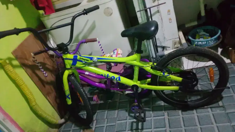 Sepeda BMX united jumper