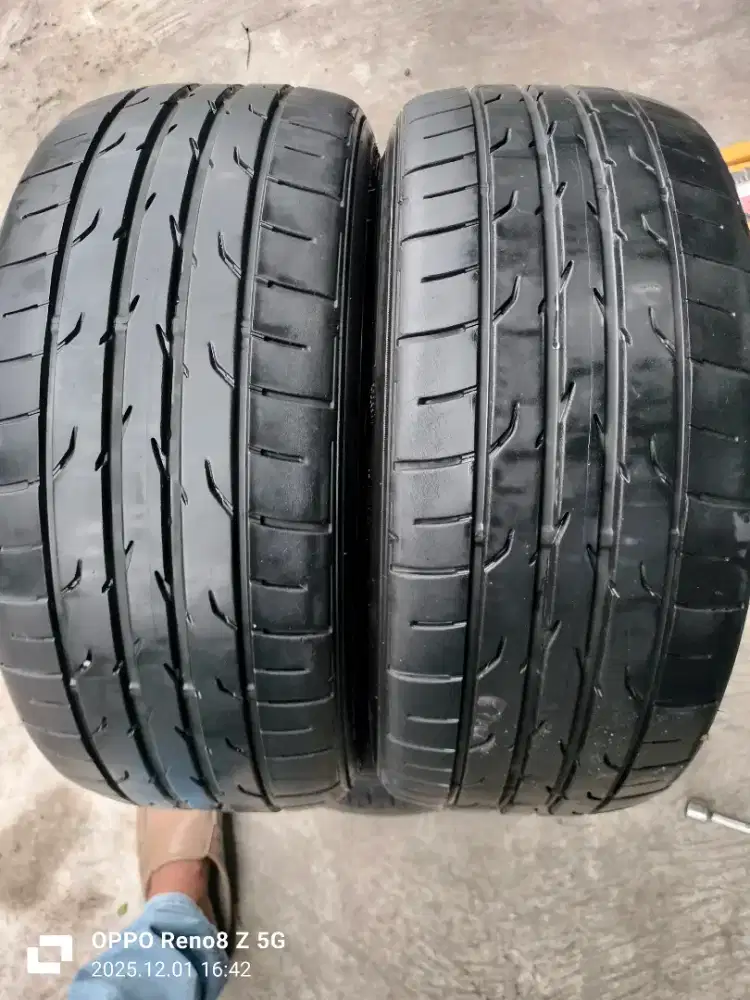 Jual ban copotan mrek Dunlop Dirinya dz102 ukuran 225 40 R18 kond 85%