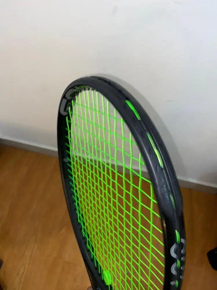 ALL IN FULL Raket Tennis Solinco Blackout 300 + Solinco Tour Team Bag