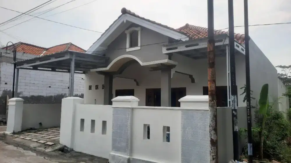 Rumah di pasekaran gang botol