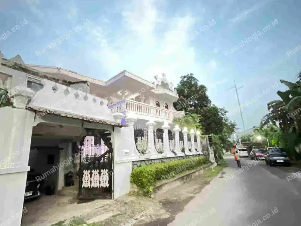 Rumah sangat strategis li gkungan pusat kota mantrijeron