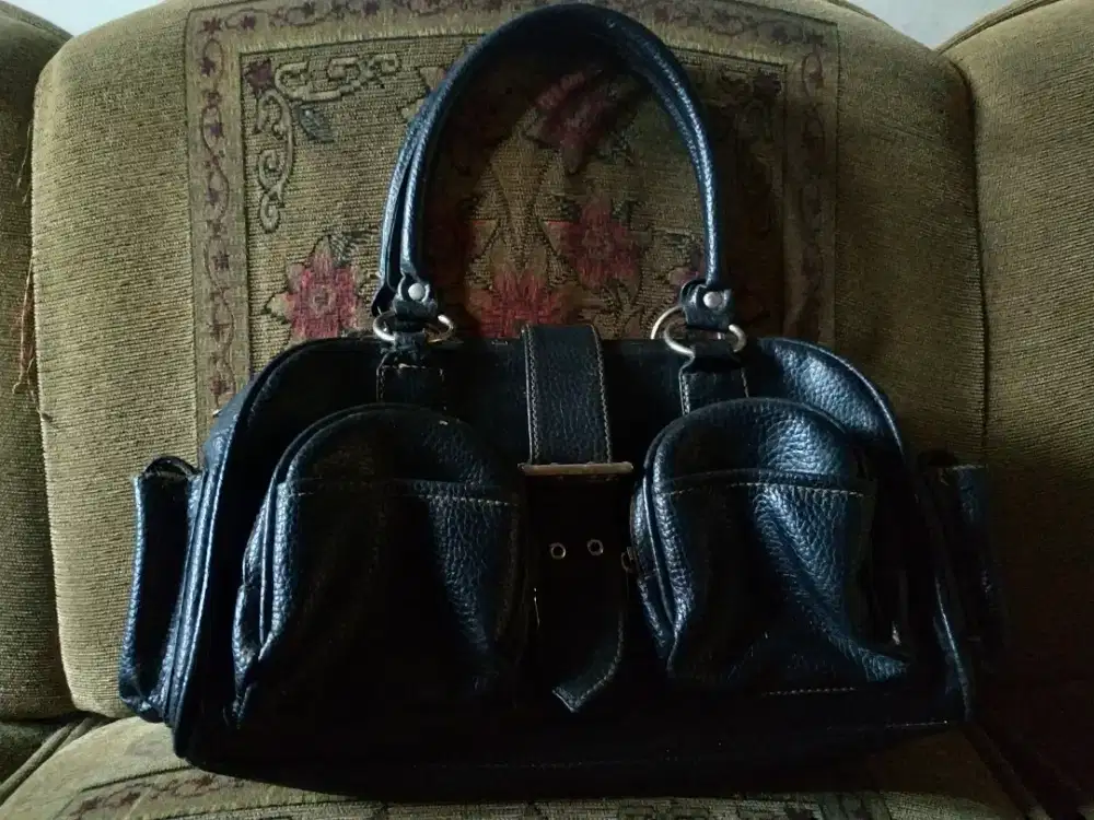 Tas kulit ori untuk wanita