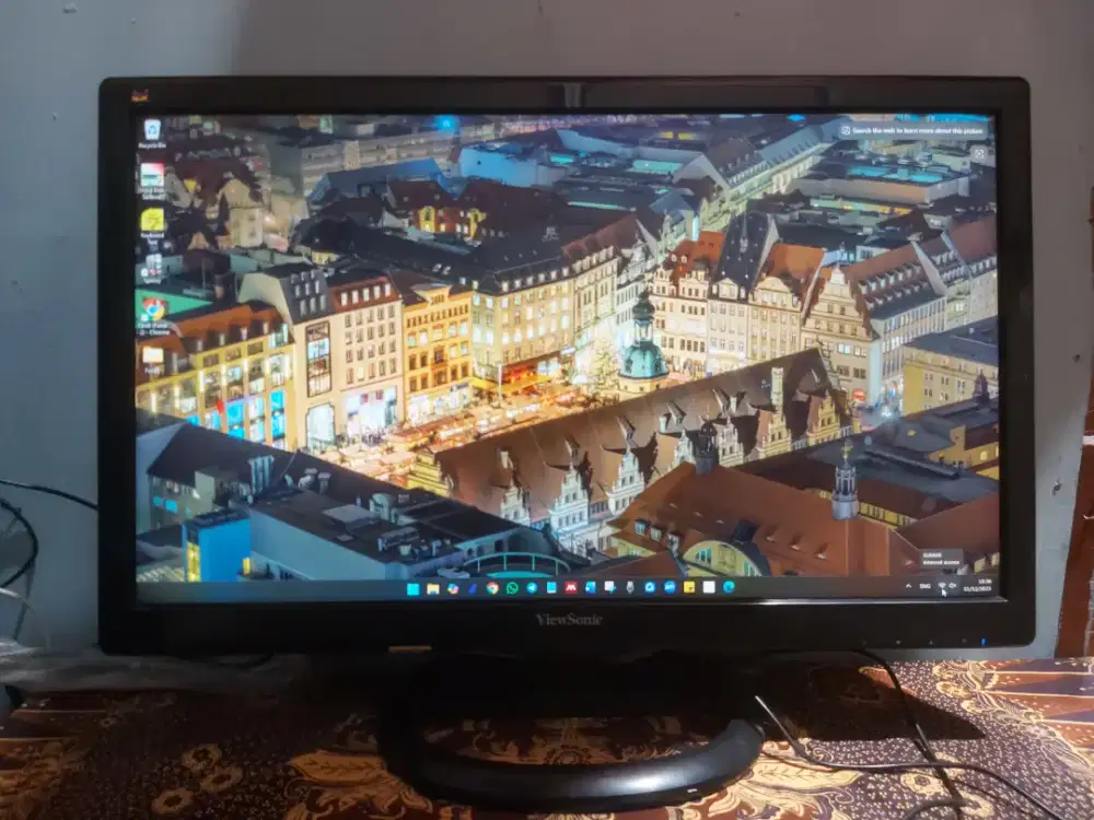 Monitor Viewsonic 24 Inch Full HD untuk CPU Komputer / CCTV / Lain²