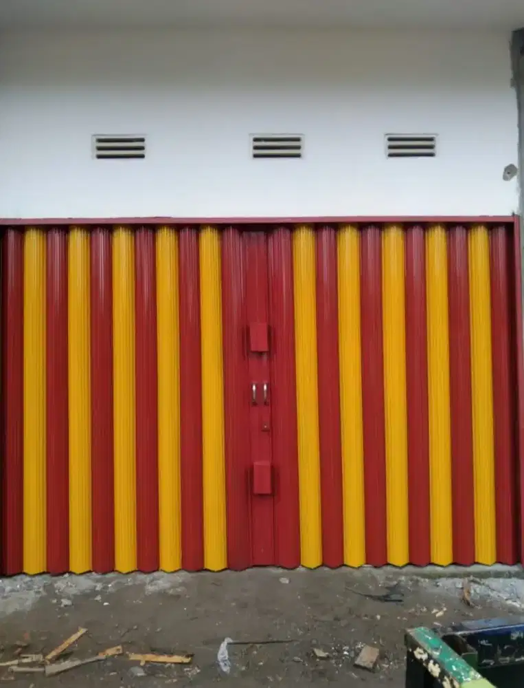 Pintu folding gate/loring door