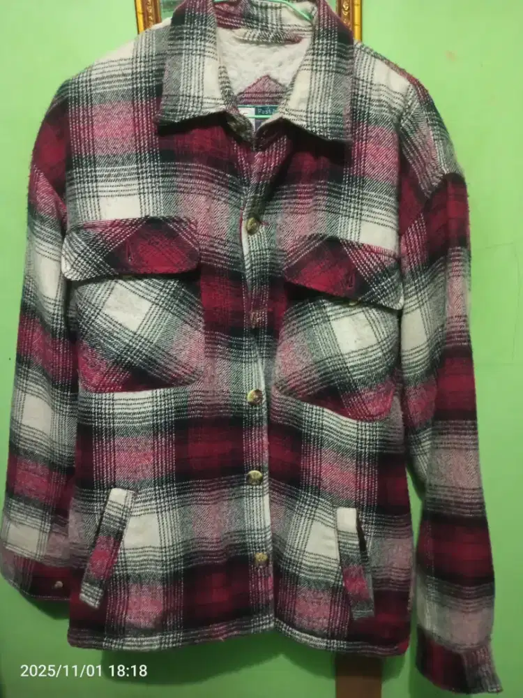 Jaket flanel tebal