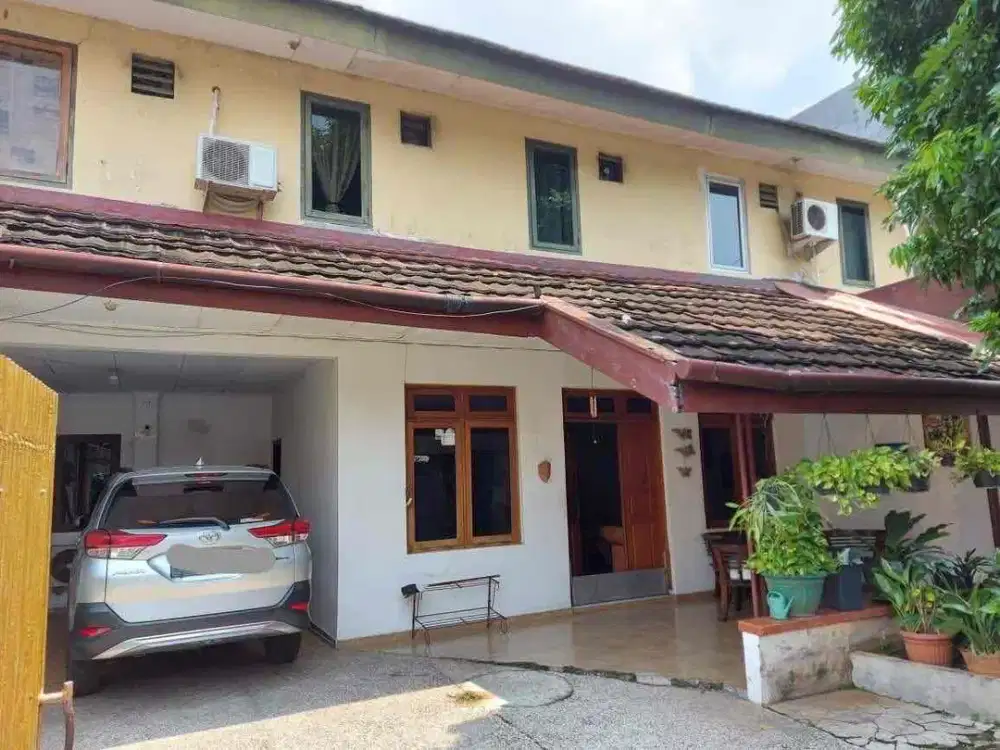 Di Jual Rumah Bisa untuk Kost dekat MRT dan Mall di Radio Dalam