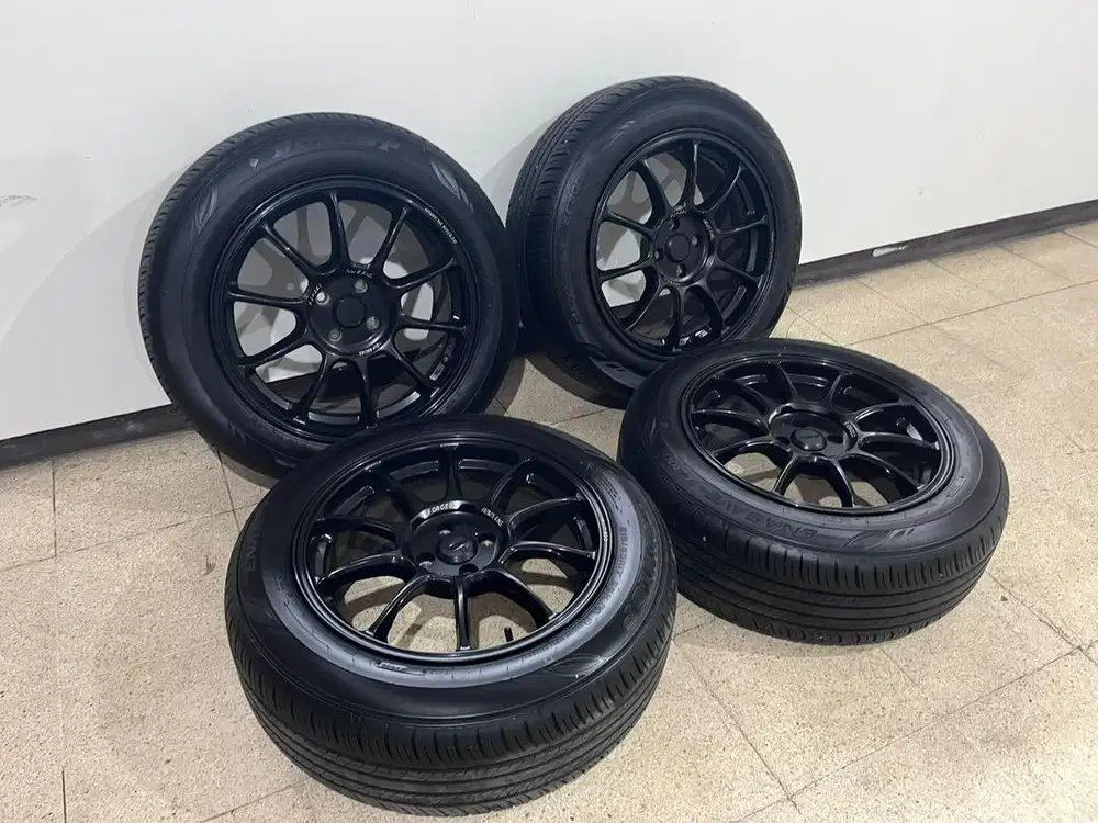 Velg Rep dan Ban Dunlop 215/60R17