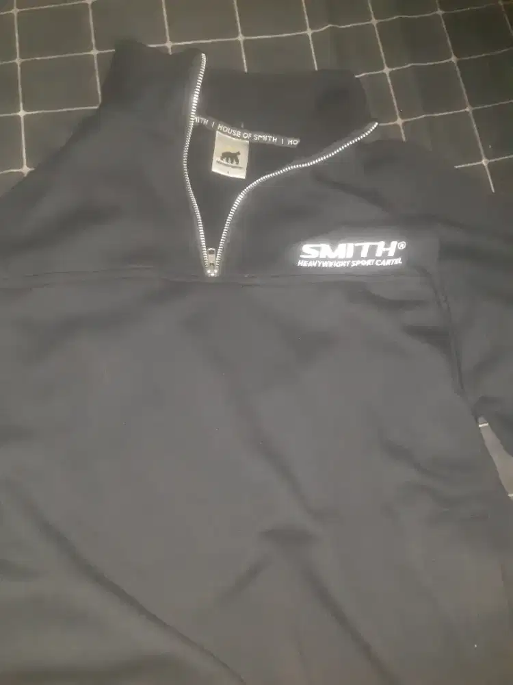 Jaket house of smith half zipper ukuran L