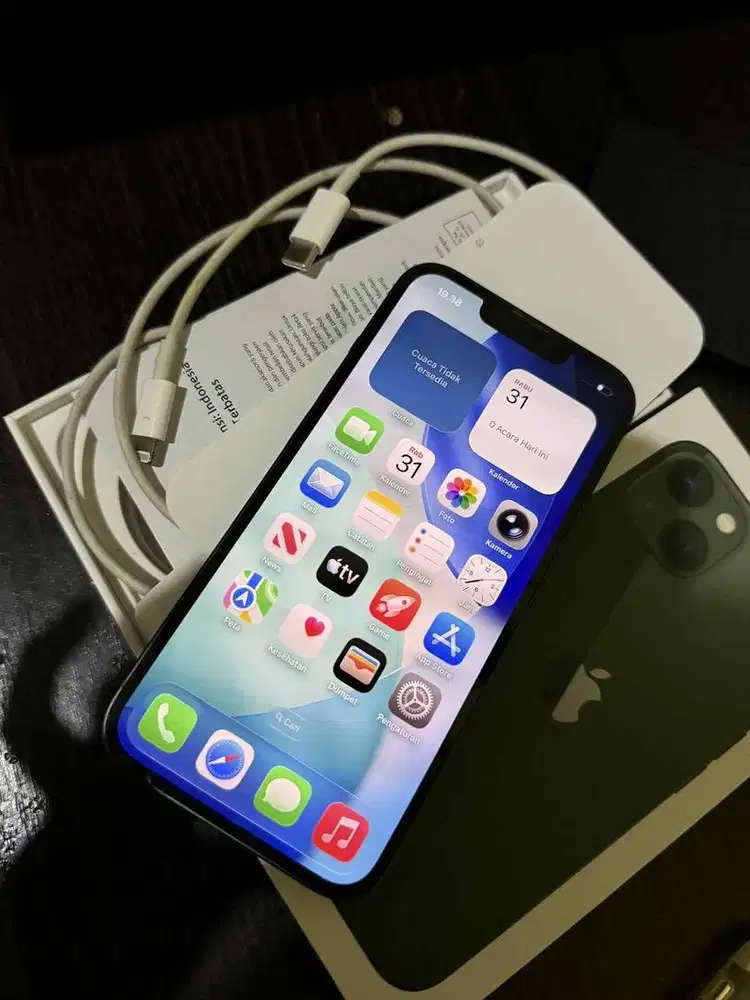 Di jual ip 13 128gb ibox fullset,full orian mulus no minus