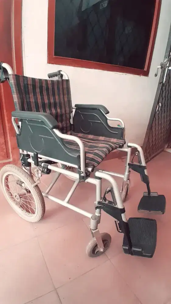 JUAL KURSI RODA SECOND