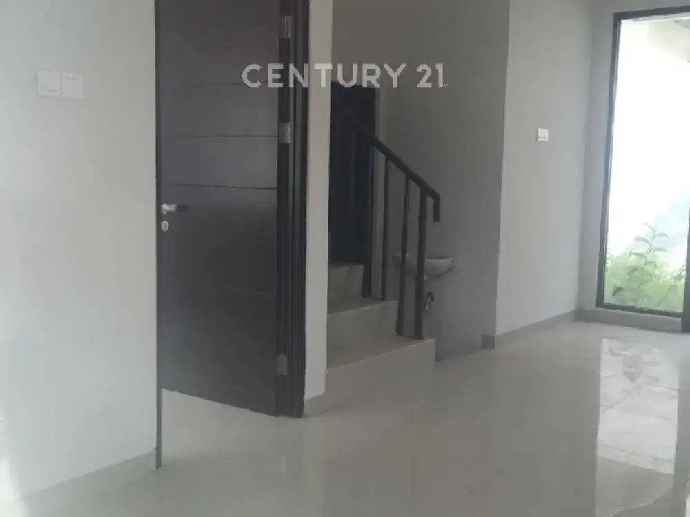 Rumah Asri 2 Lantai Di Cosmo Lippo Cikarang