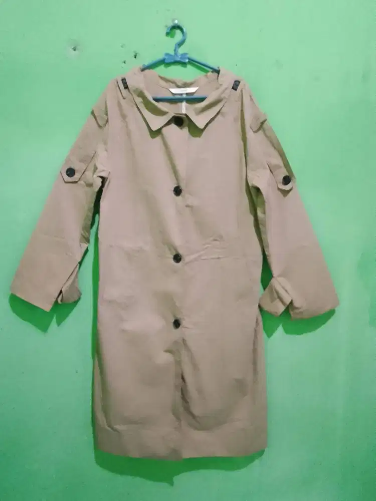 Longcoat Merk Hong