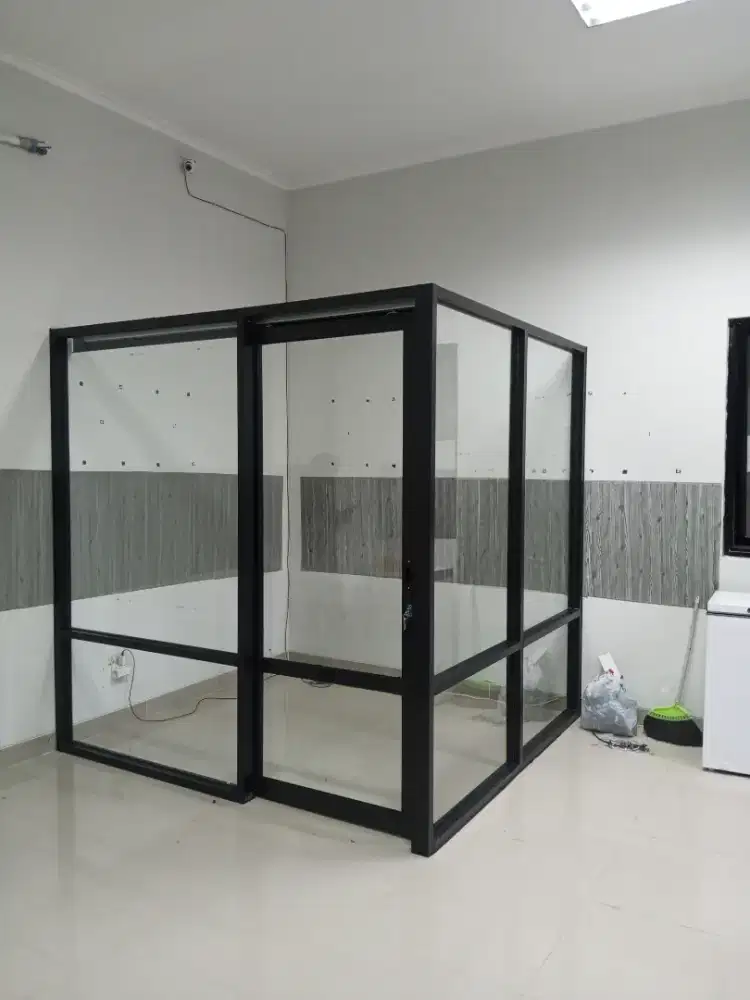 Kusen jendela pintu aluminium dan kaca