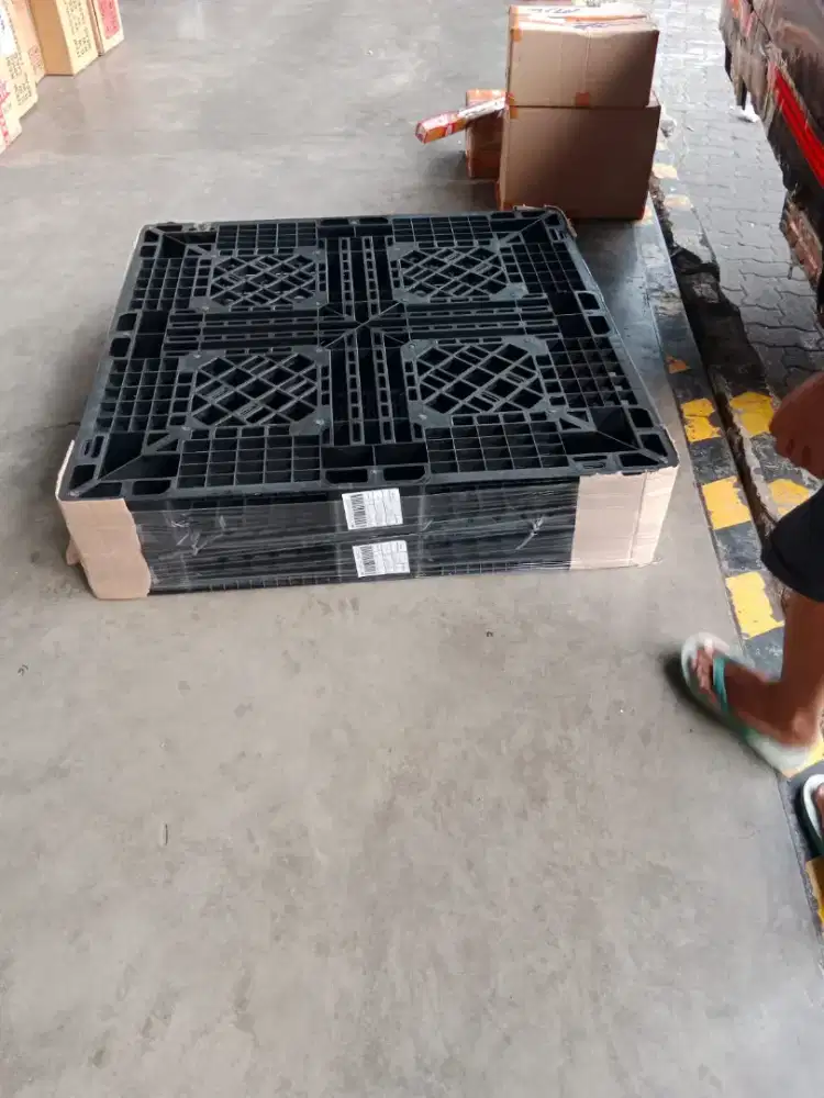 Palet plastik bekas dan baru pengiriman cepat