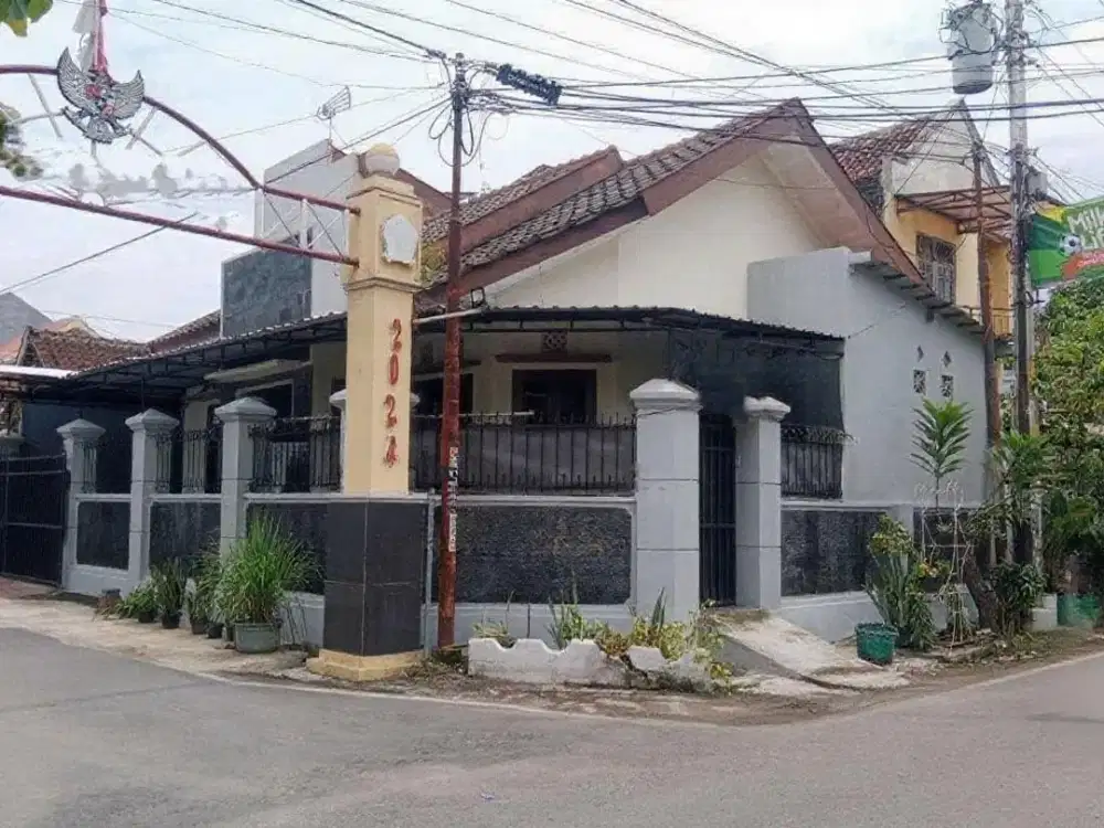 ruman disewakan siap huni strategis lokasi sumber