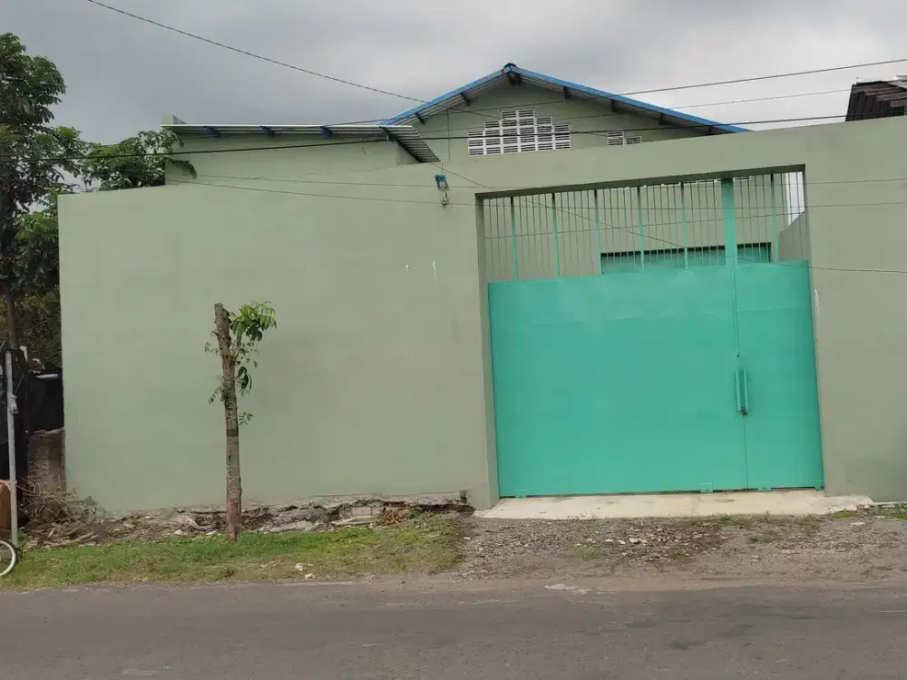 Gudang Baru 550 m2 Tepi Jalan Kabupaten Solo-Sukoharjo, Solo