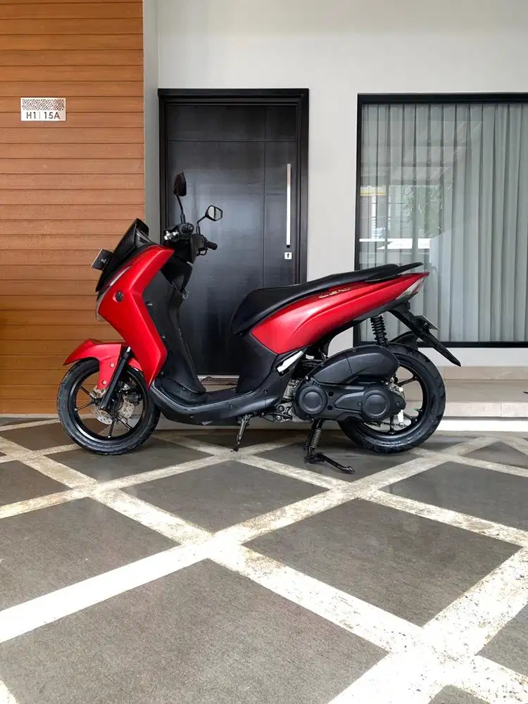 YAMAHA LEXI 2020 PAJAK ON, PLAT DKI, SRT LGKP, MESIN JOS, KUNCI 2