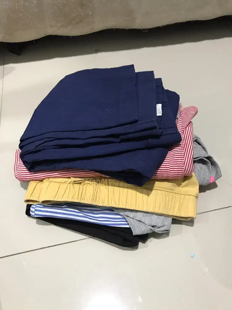 Pakai anak perempuan ukuran M