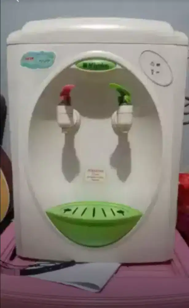 Dispenser / tempat Minum Miyako Top Load Hot & Cool