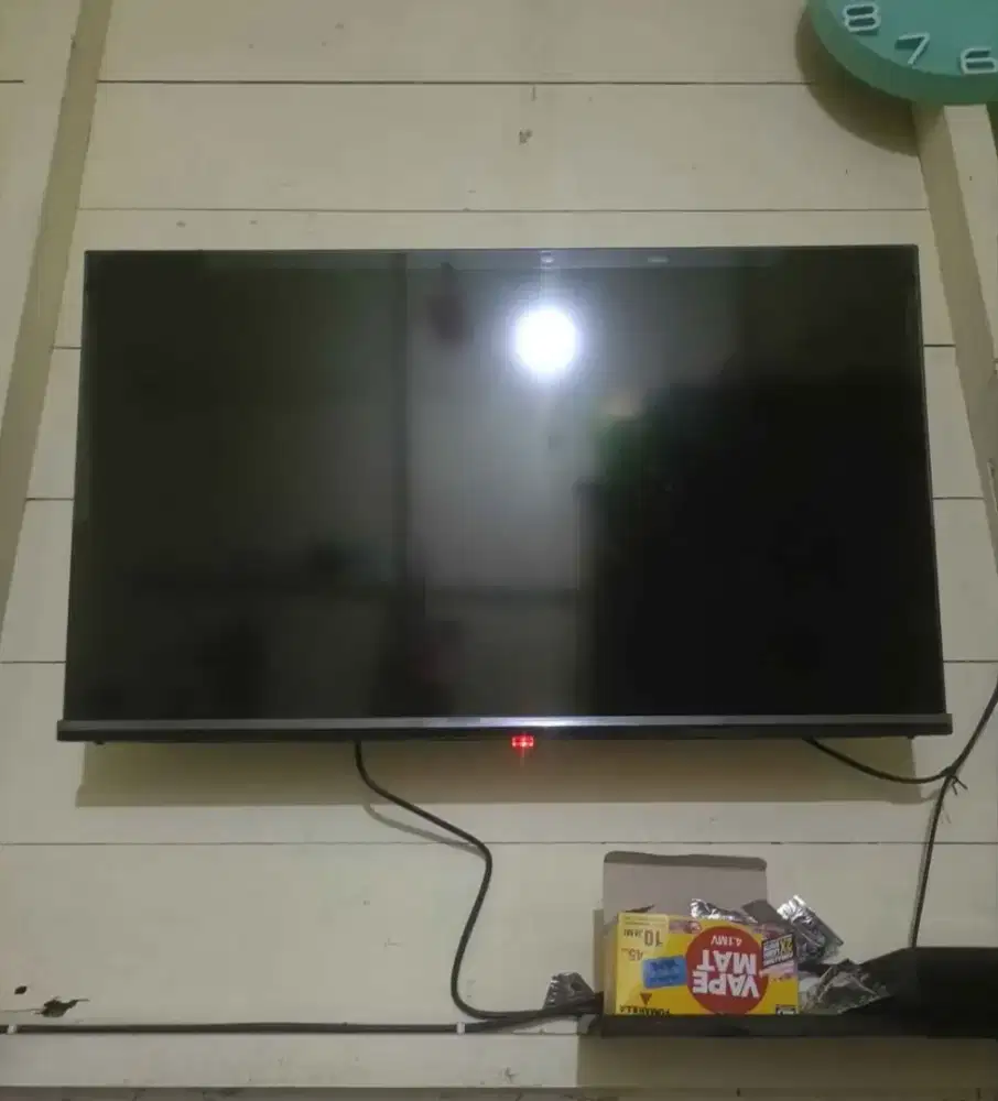 Briket tv/bracket tv/breket tv/braket tv/gantungan tv