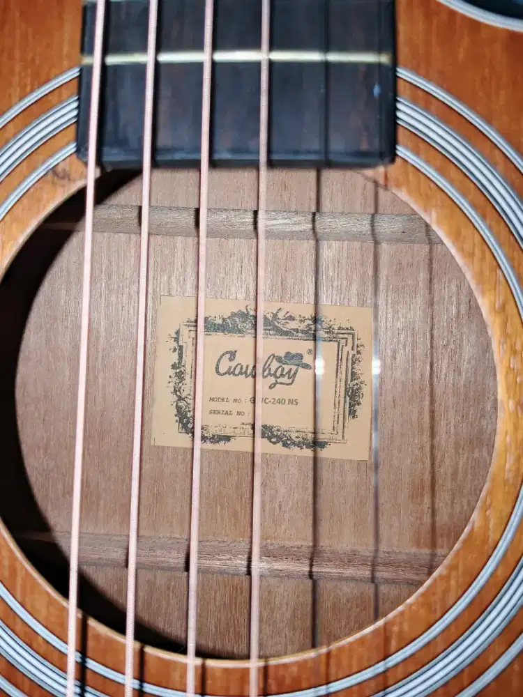 Gitar akustik Cowboy