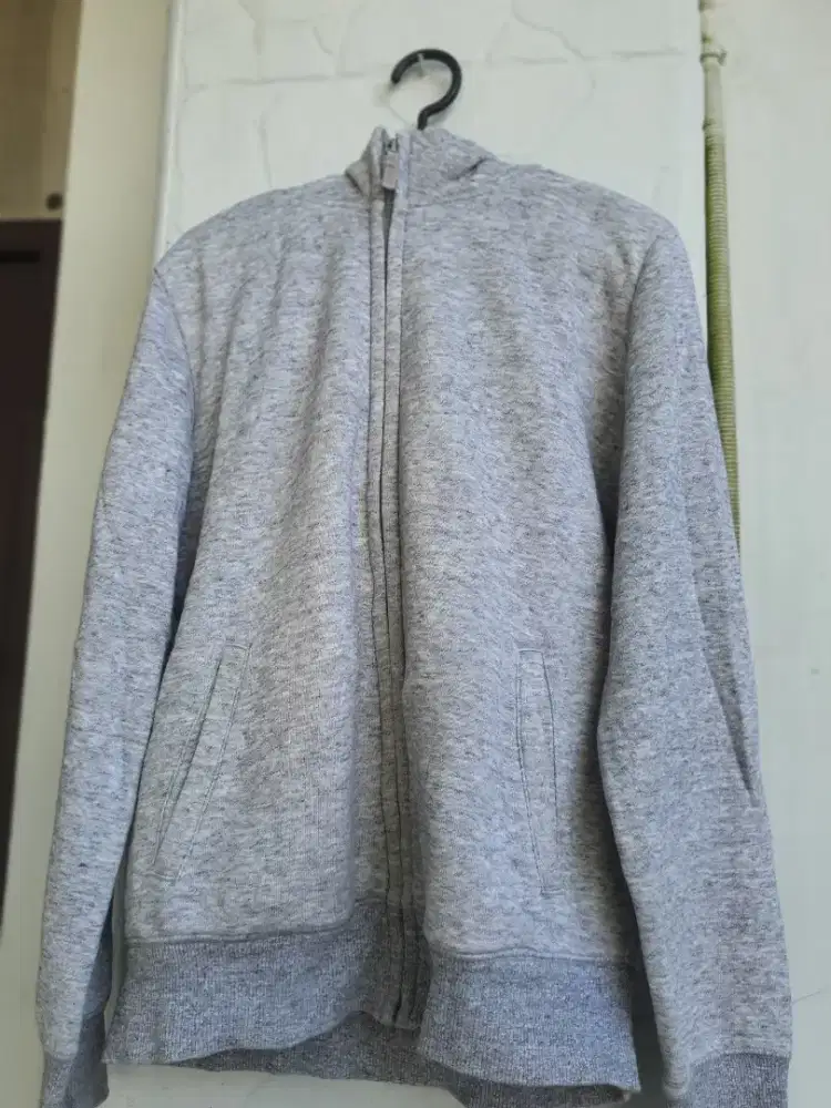 Jacket uniqlo size S uni sex