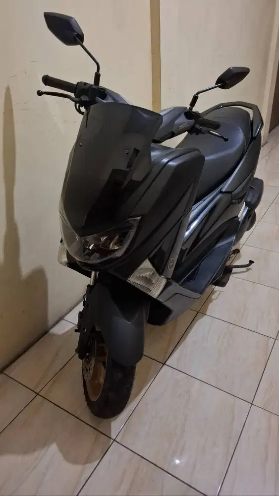 Jual yamaha nmax 2018 warna hitam