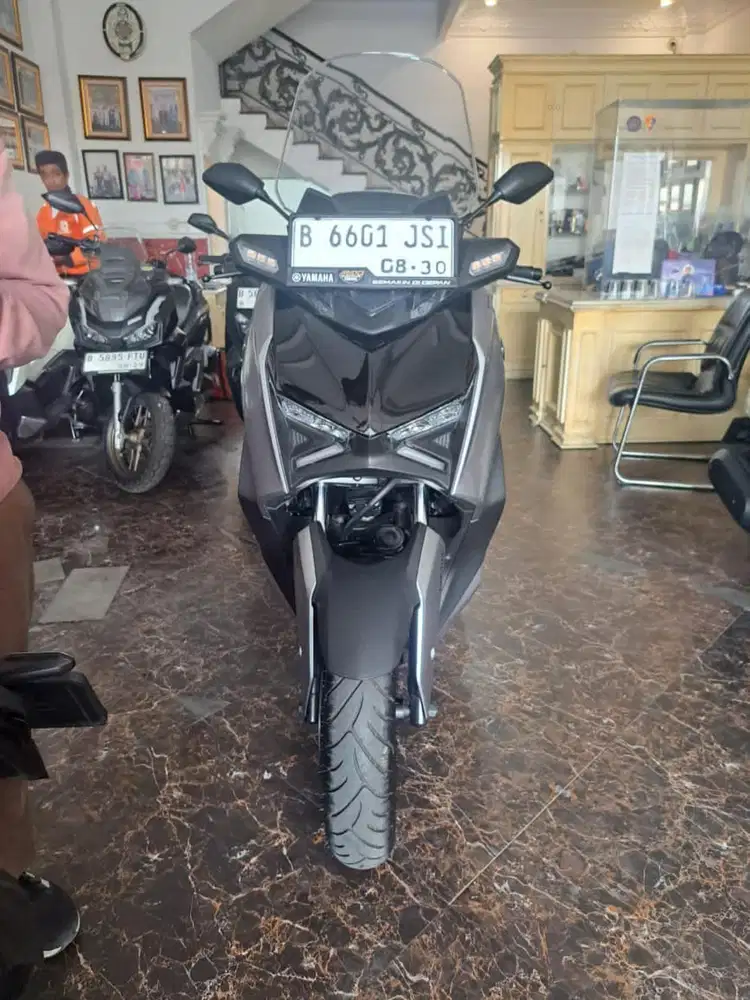 WA IMA , XMAX 2025 NEW MODEL KM 700 PERAK ! BISA COD SE JABODETABEK