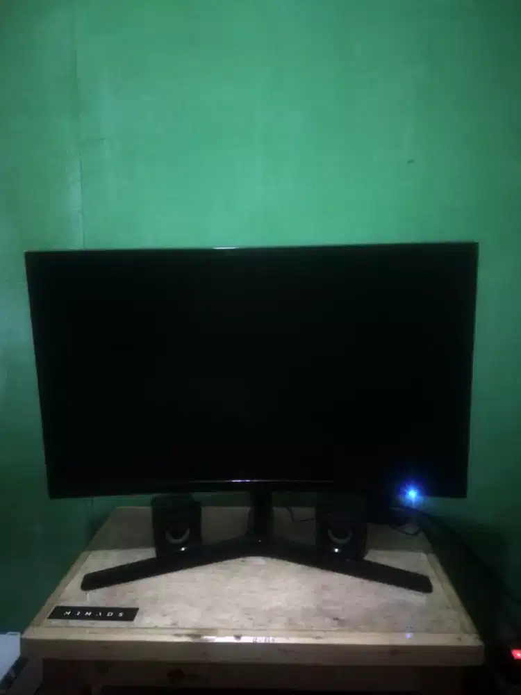 Samsung monitor LED essential s3 (S36GD) second fullset