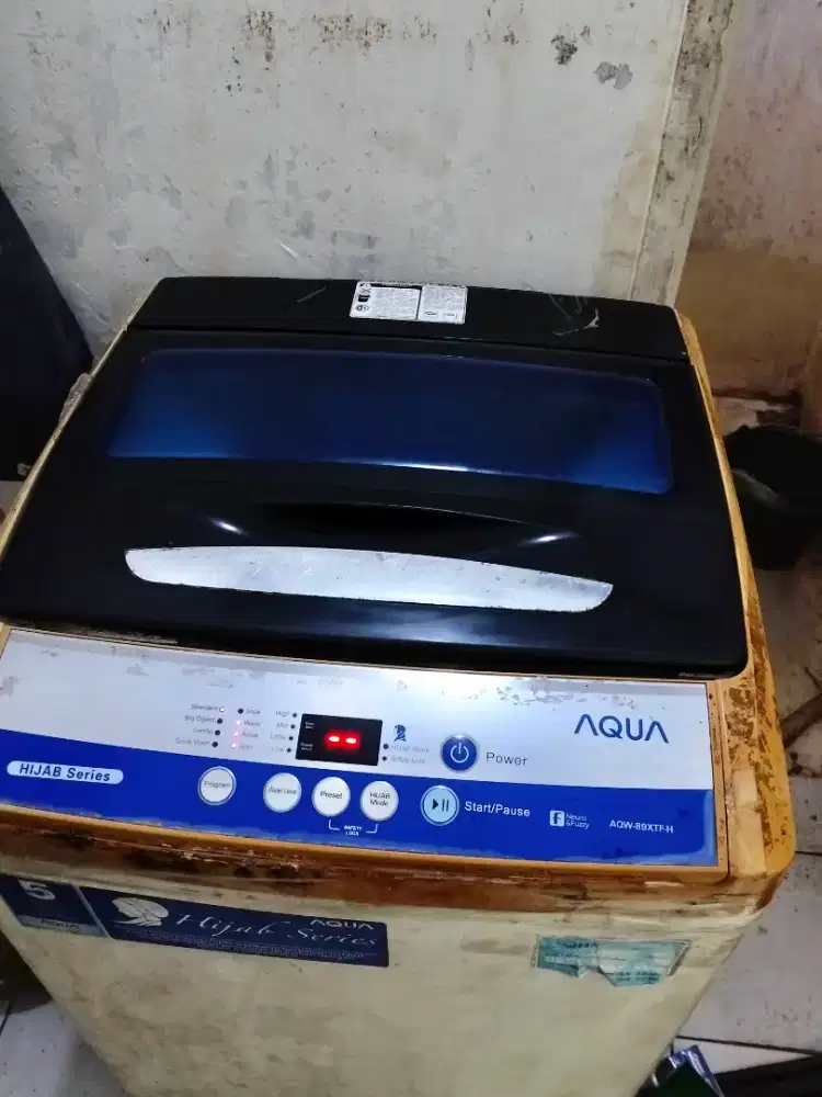 Mesin cuci satu tabung Aqua