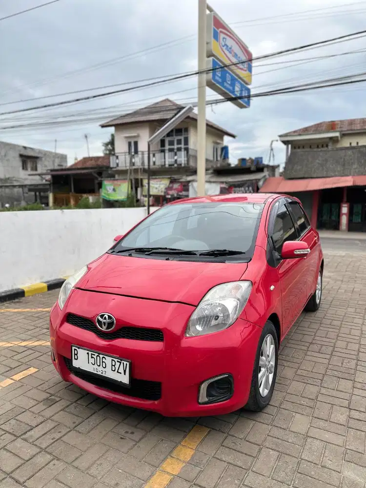 Toyota Yaris 2012 J At