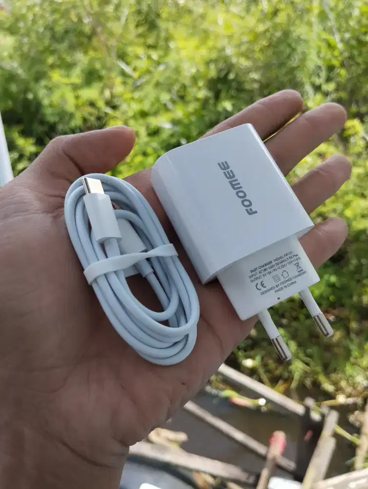 Foomee Charger c to c fr122 fast charging
